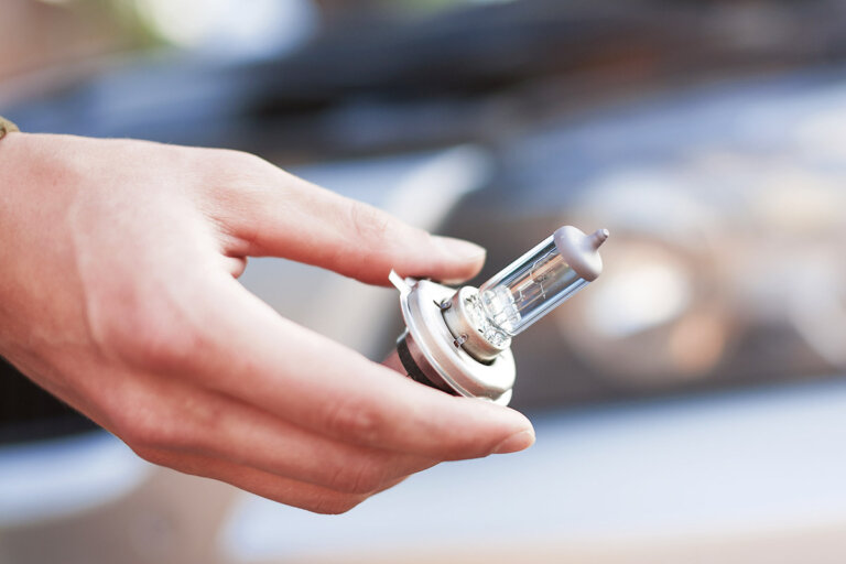 ampoule halogène H7