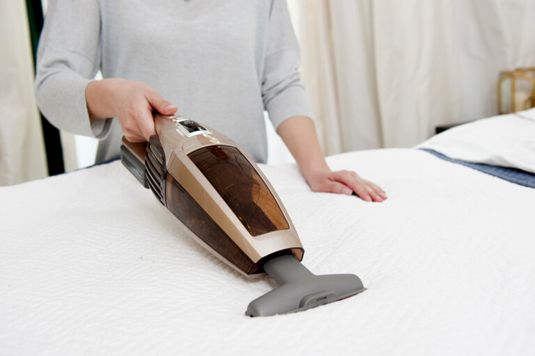 aspirateur à main sans fil