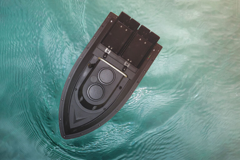 bateau d'appât de pêche