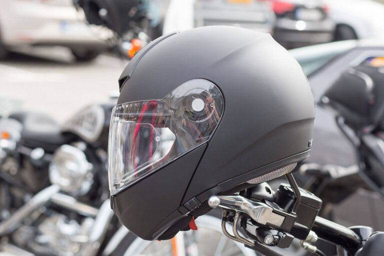 casque de moto rabattable
