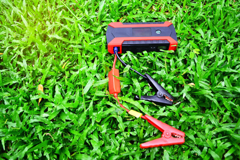 chargeur de batterie de voiture