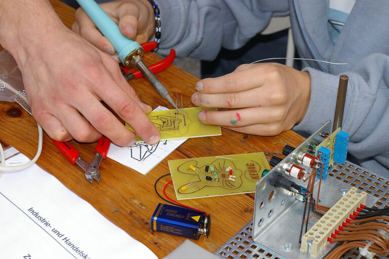 jeu de construction électronique