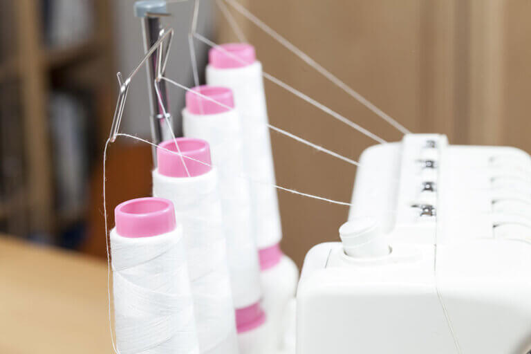 machine à coudre overlock