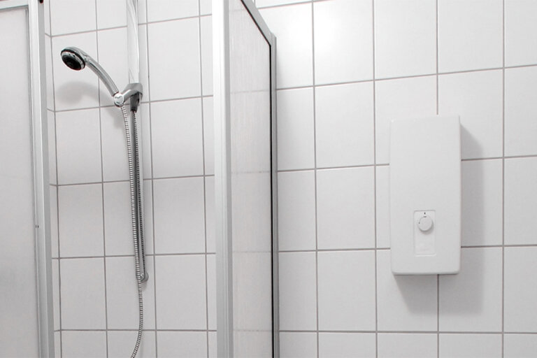 mini chauffe-eau instantané