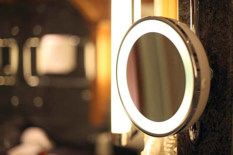 miroir cosmétique