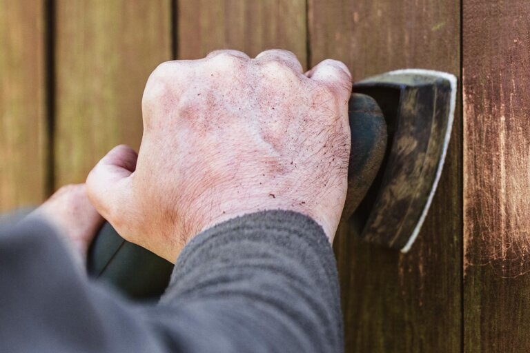 ponceuse triangulaire