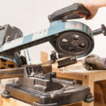 scie à ruban à métaux