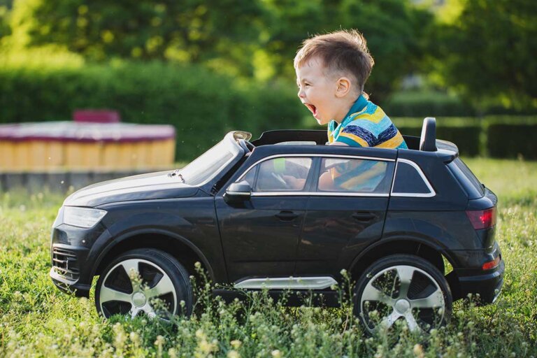 voiture électrique pour enfants